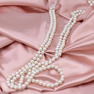** CLASSIC LONG GLASS PEARL NECKLACE **